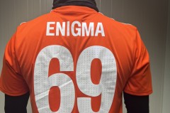 罗纳尔迪尼奥的转会风波：曼联的遗憾与巴萨的传奇开启